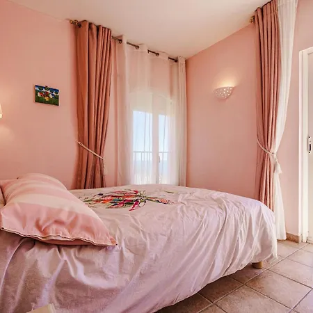 Villa De Charme A Avec Piscine Privee